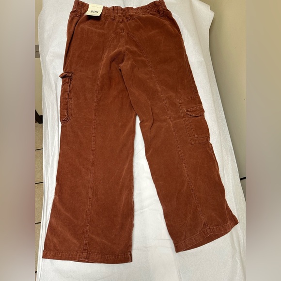 Nwt; BDG Y2K CYBER  LOW RISE CARGO PANTS🤎 - Picture 3 of 14